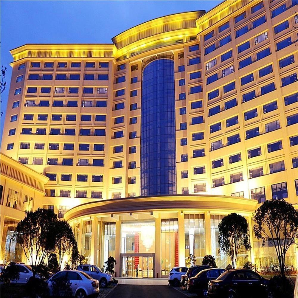 The Grand Plaza Hotel Ji'an (Jiangxi) Exterior foto