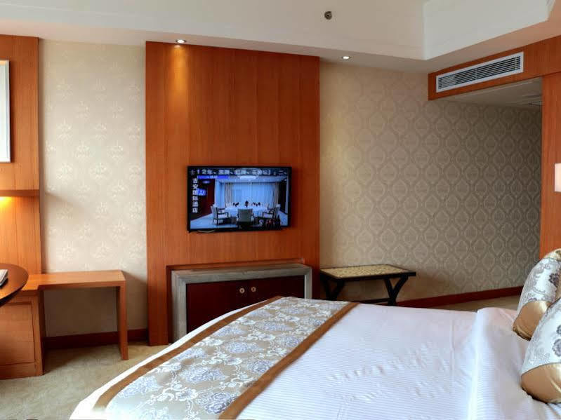 The Grand Plaza Hotel Ji'an (Jiangxi) Exterior foto